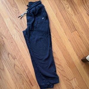 Vineyard Vines kids Navy Whale Logo Joggers size M (12-14)